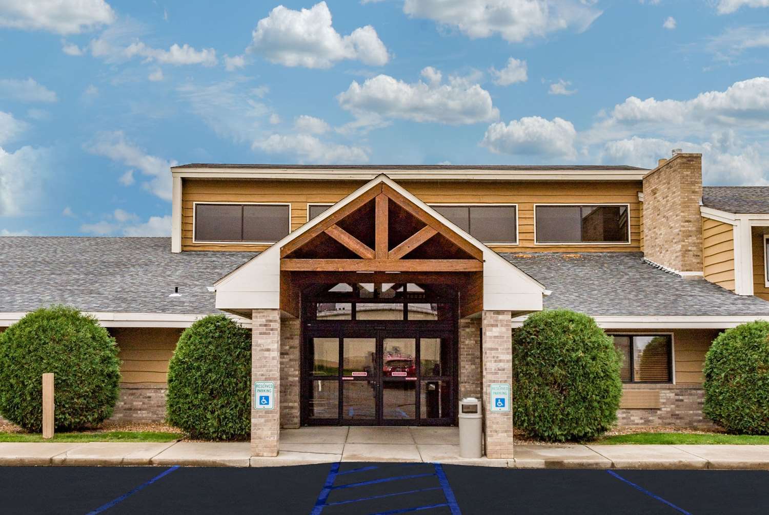 Americinn By Wyndham Dickinson Exterior foto